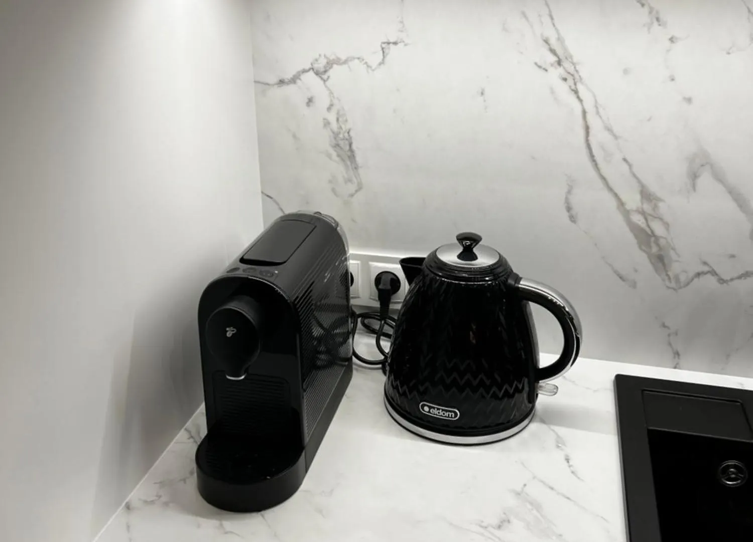 Kensington Apartaments Poznan - Centrum, Polna, Jezyce Self Check-In 24H 0*,  Poland